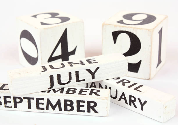 년 7월 일 - september calendar three dimensional shape 2011 뉴스 사진 이미지