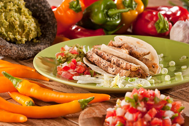 istock Chicken fajita tacos 184299206