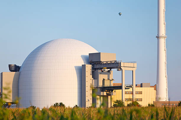 istock Nuclear Power Plant Reactor Building 184299635