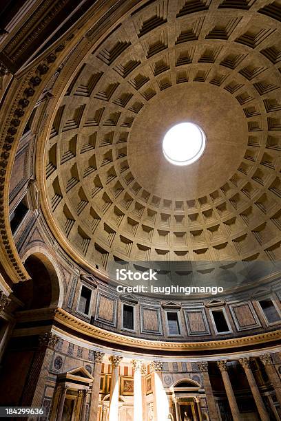 Photo libre de droit de Panthéon De Rome Italie banque d'images et plus d'images libres de droit de Panthéon de Rome - Panthéon de Rome, Rome - Italie, Prise de vue en intérieur