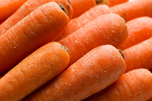 морковь - carotene healthy eating macro close up стоковые фото и изображения