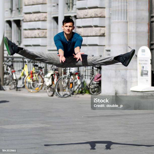 Tanzen Auf Den Straßen Stockfoto und mehr Bilder von Ballett - Ballett, Balletttänzer, Erwachsene Person