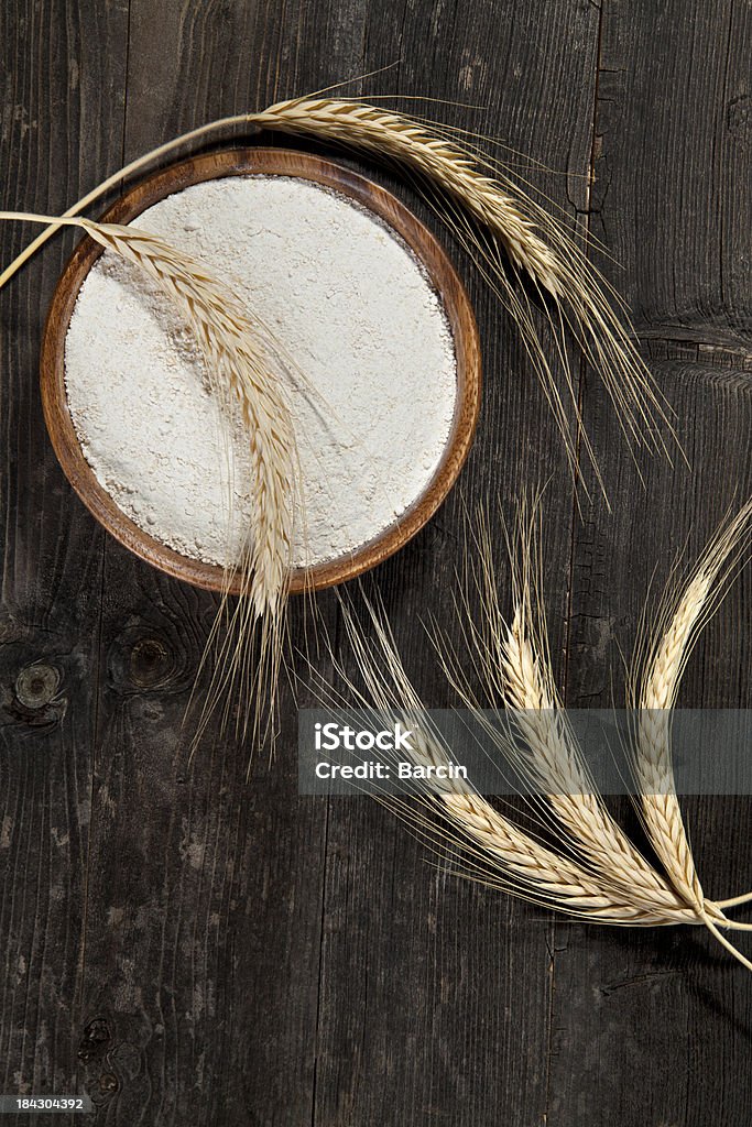 Orelhas de trigo e de farinha - Foto de stock de Alimentação Saudável royalty-free