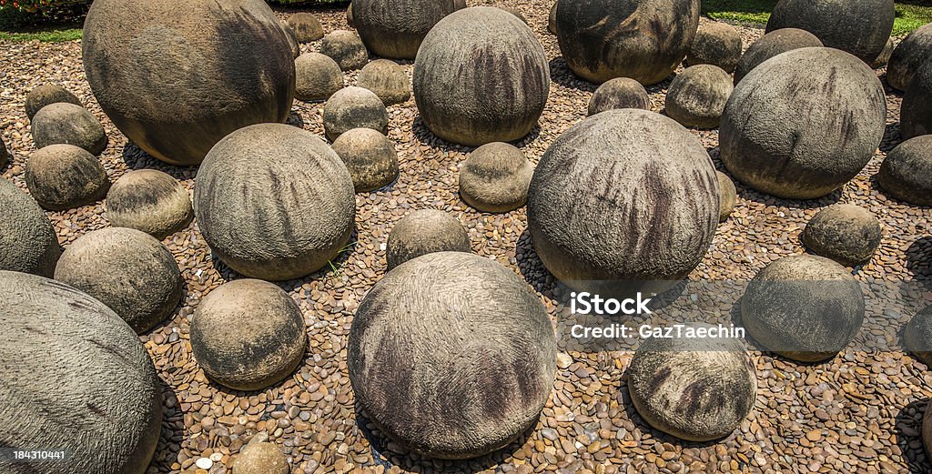 Primer plano del big círculo de piedra - Foto de stock de Abstracto libre de derechos