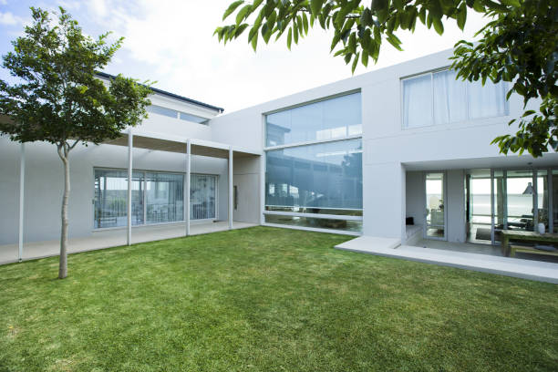 istock Lawn in front of modern house 184313550
