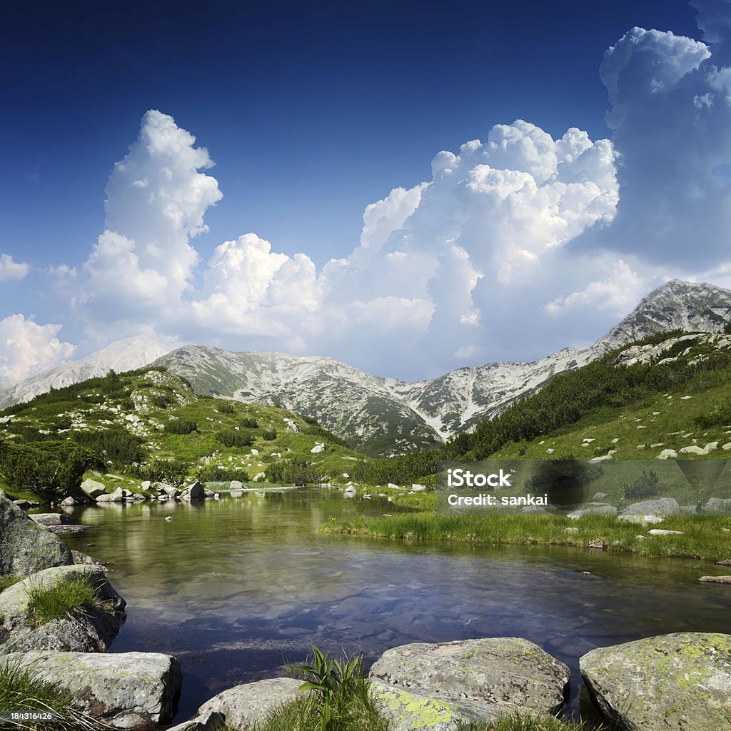 Lago nei Monti Pirin - Foto stock royalty-free di Acqua