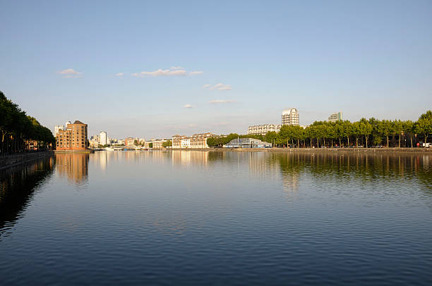 istock Greenland Dock, London 184317597