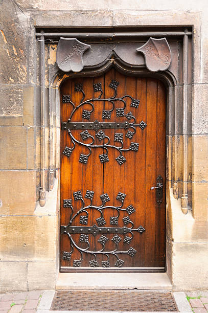 istock Antique wooden door 184318436