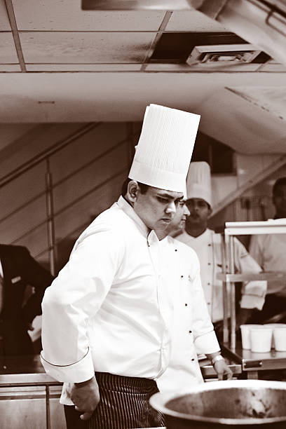 istock Indian hotel chef preparing food 184318717