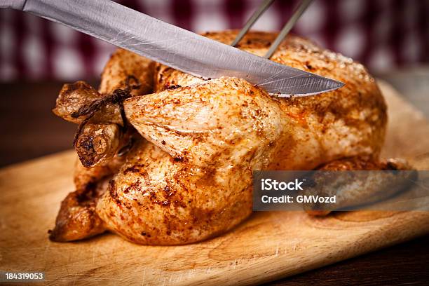 Rzeźba Pieczony Kurczak - zdjęcia stockowe i więcej obrazów Pieczony kurczak - Pieczony kurczak, Kurczak, Ciąć