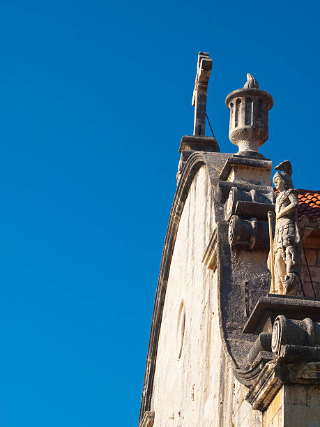 istock detail St Mary 184320416
