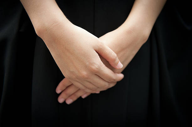 Fold Sign Hand 52,600+ Hand Fold Stock Photos, Pictures & Royalty-Free Images - iStock