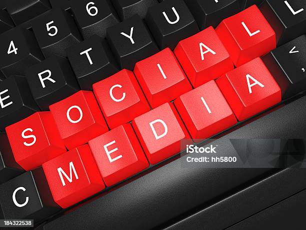 Social Media Concetto Tastiera Del Computer - Fotografie stock e altre immagini di Affari - Affari, Affari internazionali, Amicizia