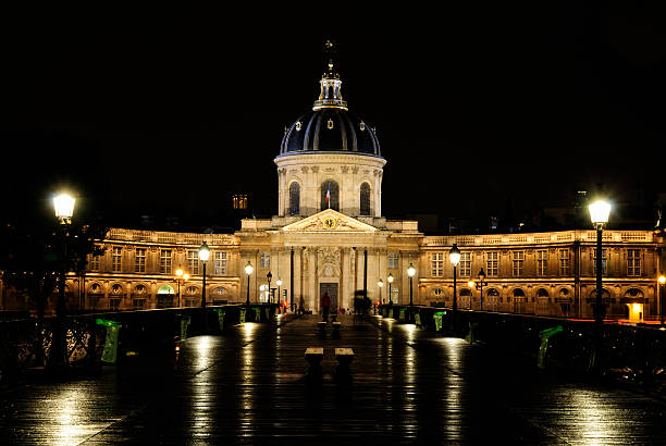 istock Pont Des Arts, Paris at night 184324603