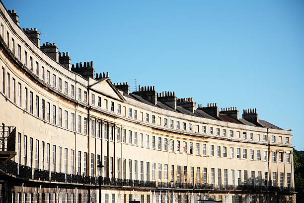 istock Georgian Crescent Houses in UK 184325493