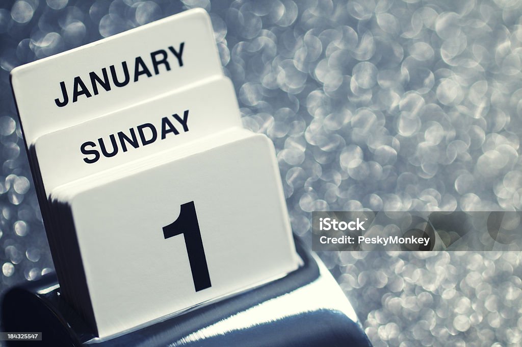 Primo giorno dell'anno di calendario di luce di sfondo - Foto stock royalty-free di 2012