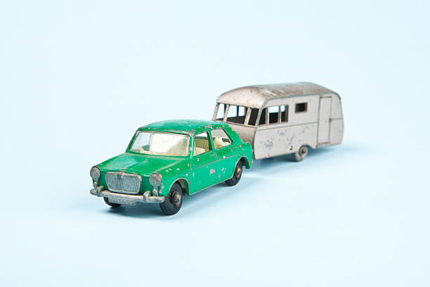 istock Vintage Green Car & Trailer 184325848