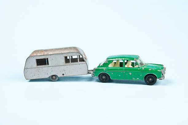 istock Vintage Green Car & Trailer 184325853