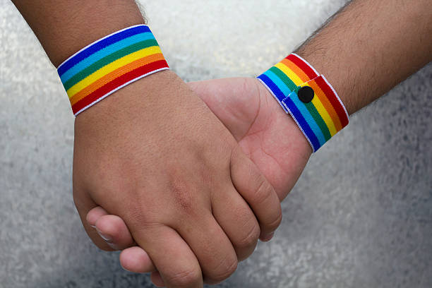 istock Gay dating 184327438