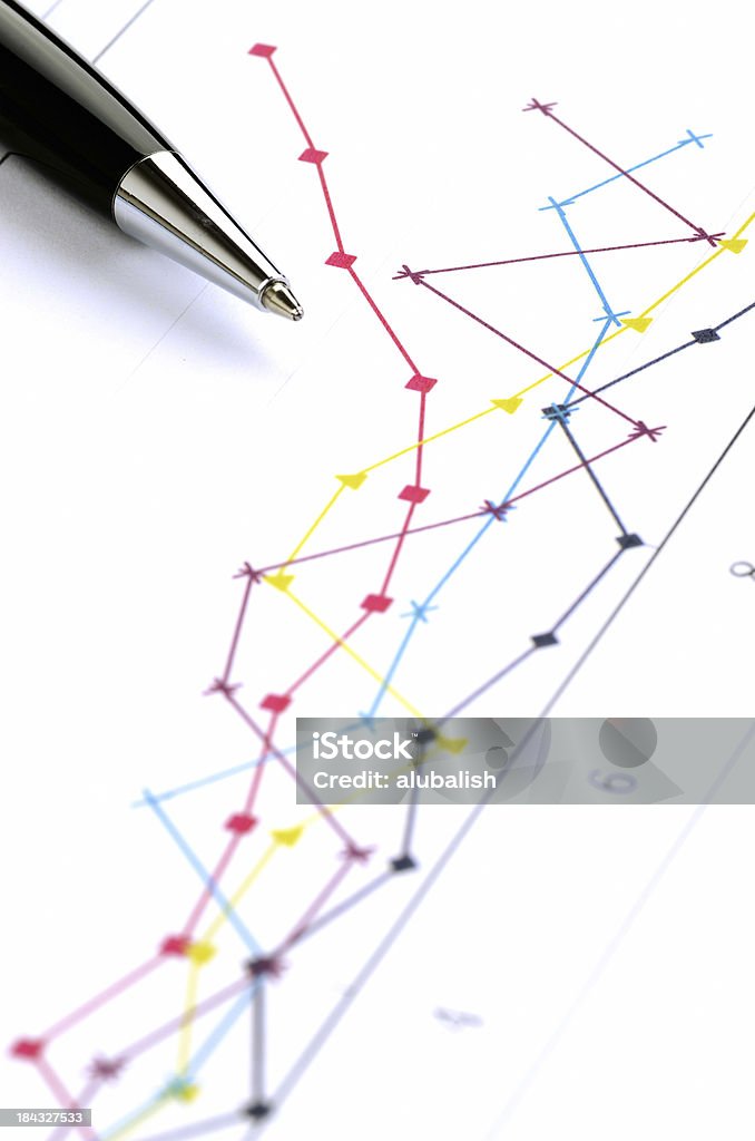 Grafico di affari con la penna - Foto stock royalty-free di Affari