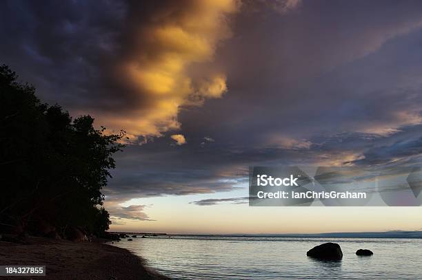 サンセット - ウィニペグ湖のストックフォトや画像を多数ご用意 - ウィニペグ湖, カナダ, グランドビーチ州立公園