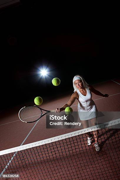Gra W Tenis - zdjęcia stockowe i więcej obrazów 20-29 lat - 20-29 lat, 30-39 lat, Aktywność sportowa