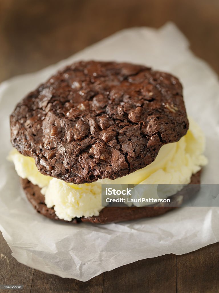 Ice Cream Sandwich - Foto stock royalty-free di Alimentazione non salutare