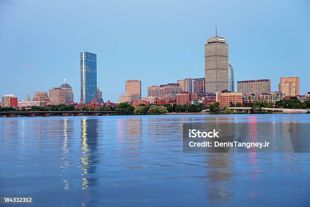 Horizonte De Boston Foto de stock y más banco de imágenes de Aire libre - Aire libre, Arquitectura, Arquitectura exterior