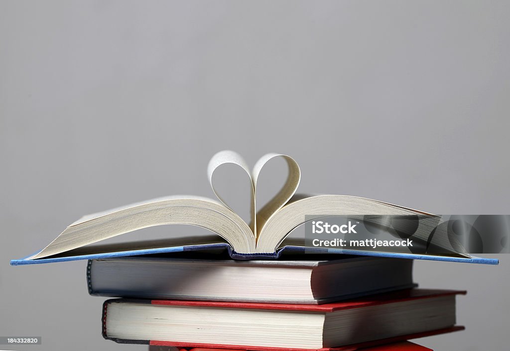Amour de lecture - Photo de Amour libre de droits