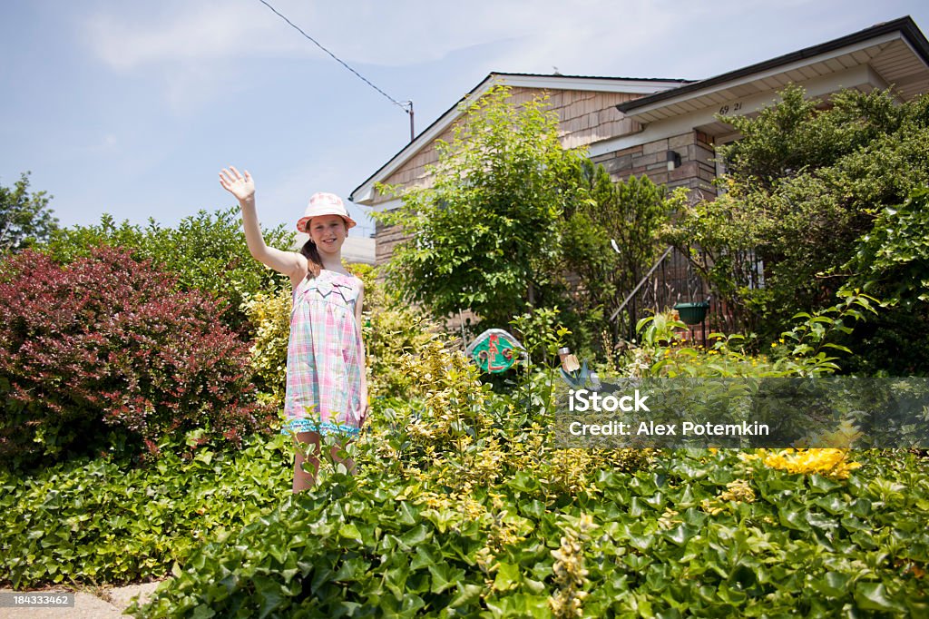 Teen girl vor dem Haus - Lizenzfrei Bundesstaat New York Stock-Foto