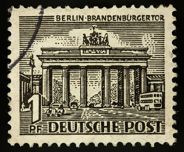 istock Vintage stamp germany 1 penny brandenburger gate 184334102