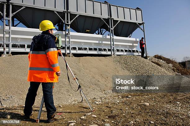 Engineer Stockfoto und mehr Bilder von Anpassen - Anpassen, Arbeiten, Ausrüstung und Geräte