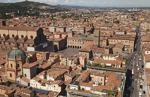 istock View of Bologna 184336030