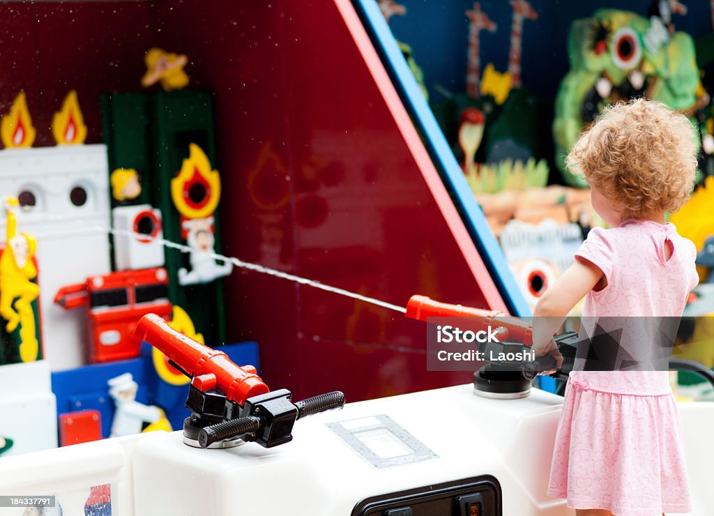 Детская площадка - Стоковые фото Передвижной парк развлечений роялти-фри