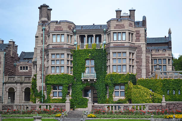 istock Castle Tjolöholm 184338407