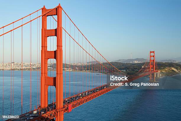 Puente Golden Gate Foto de stock y más banco de imágenes de Aire libre - Aire libre, Arquitectura, Bahía