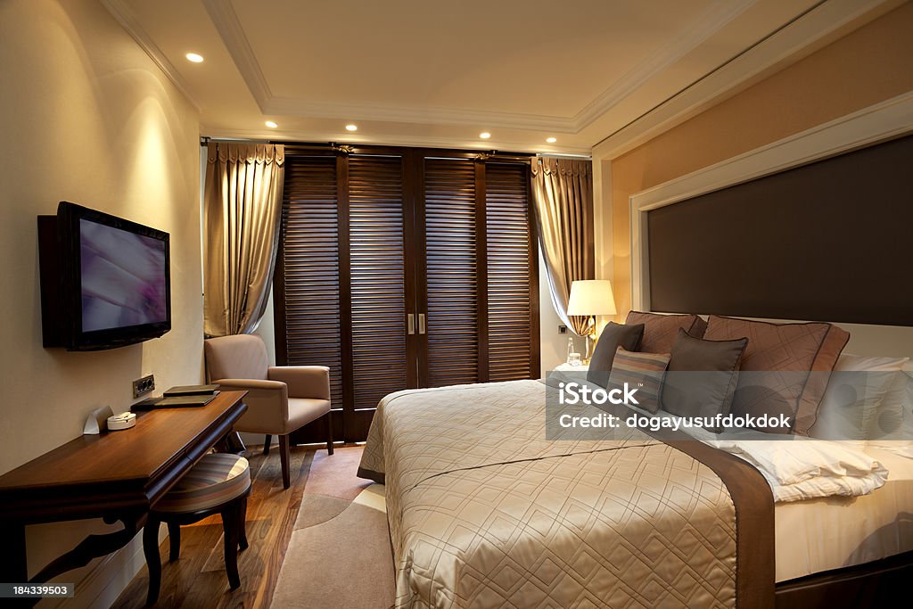 Dormitorio de lujo XXXL - Foto de stock de Habitación de Hotel libre de derechos