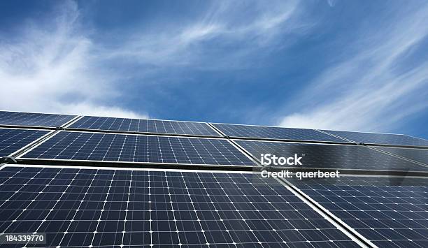 Solarstrom Stockfoto und mehr Bilder von Blau - Blau, Elektrizität, Energieindustrie