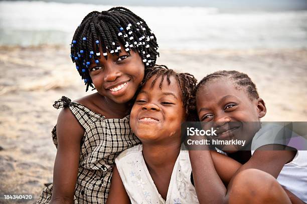 Le Ragazze Africane - Fotografie stock e altre immagini di Liberia - Liberia, Africa occidentale, Bambino