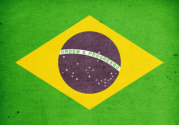 bandeira do brasil, close-up (imagem de alta resolução - flag brazil brazilian flag dirty - fotografias e filmes do acervo