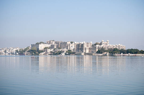 istock Udaipur City Palace, India 184340775