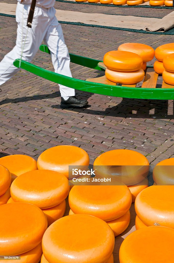Mercado de queijo Alkmaar - Foto de stock de Alkmaar royalty-free
