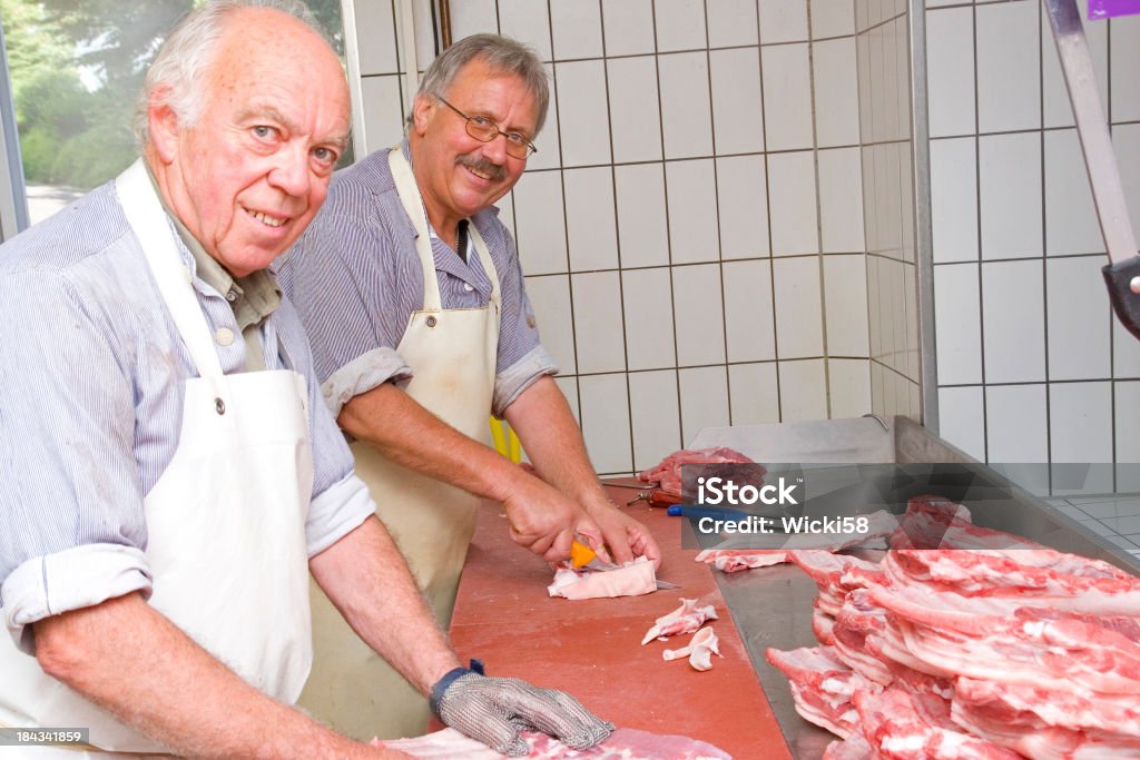 Zwei Schlächtern bei der Arbeit - Lizenzfrei Metallgeflecht-Handschuh Stock-Foto