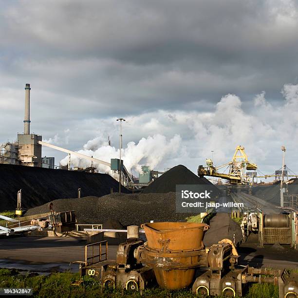 Industria Del Acero Foto de stock y más banco de imágenes de Acero - Acero, Cambio climático, Capa de ozono