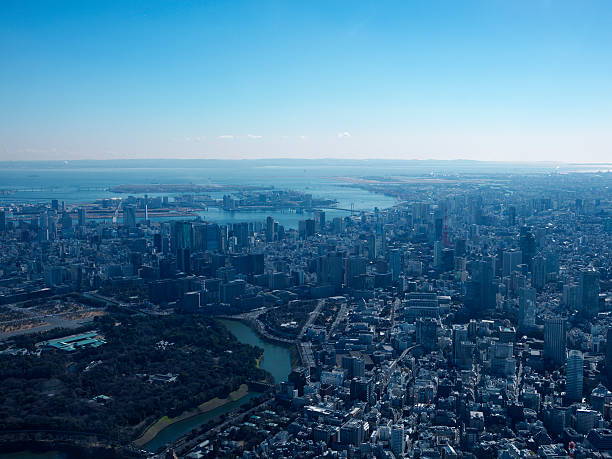 tokyo sky - bahía de tokio fotografías e imágenes de stock