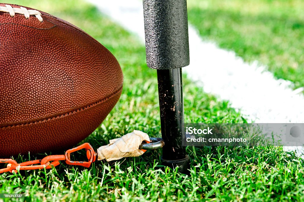 Terceiro e curta medição-Futebol americano - Royalty-free Bola de futebol americano - Bola Foto de stock