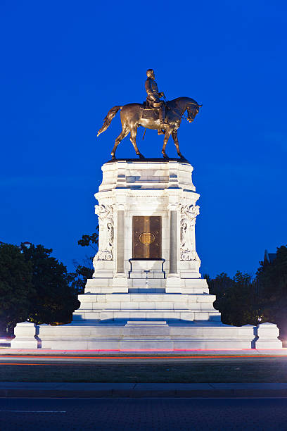 robert e. lee pomnik w richmond, w wirginii - confederate soldier zdjęcia i obrazy z banku zdjęć