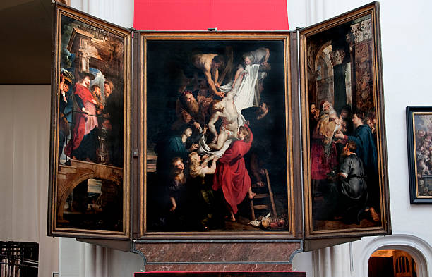 abfahrt vom cross, peter paul rubens. - cathedral of our lady stock-fotos und bilder