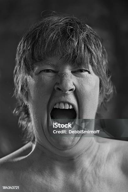 Psycho Menopausal 女性 - 悲しみのストックフォトや画像を多数ご用意 - 悲しみ, 45-49歳, 50-54歳