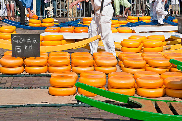 istock Cheese Market Alkmaar 184346189